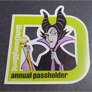 Disney Black and Green maleficdnt annual pass magnet